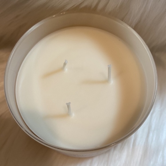 “VANILLA BEAN” fragrance, BBW / WB, 3-Wick Scented Candle, Box, NWTag on base - Picture 9 of 9